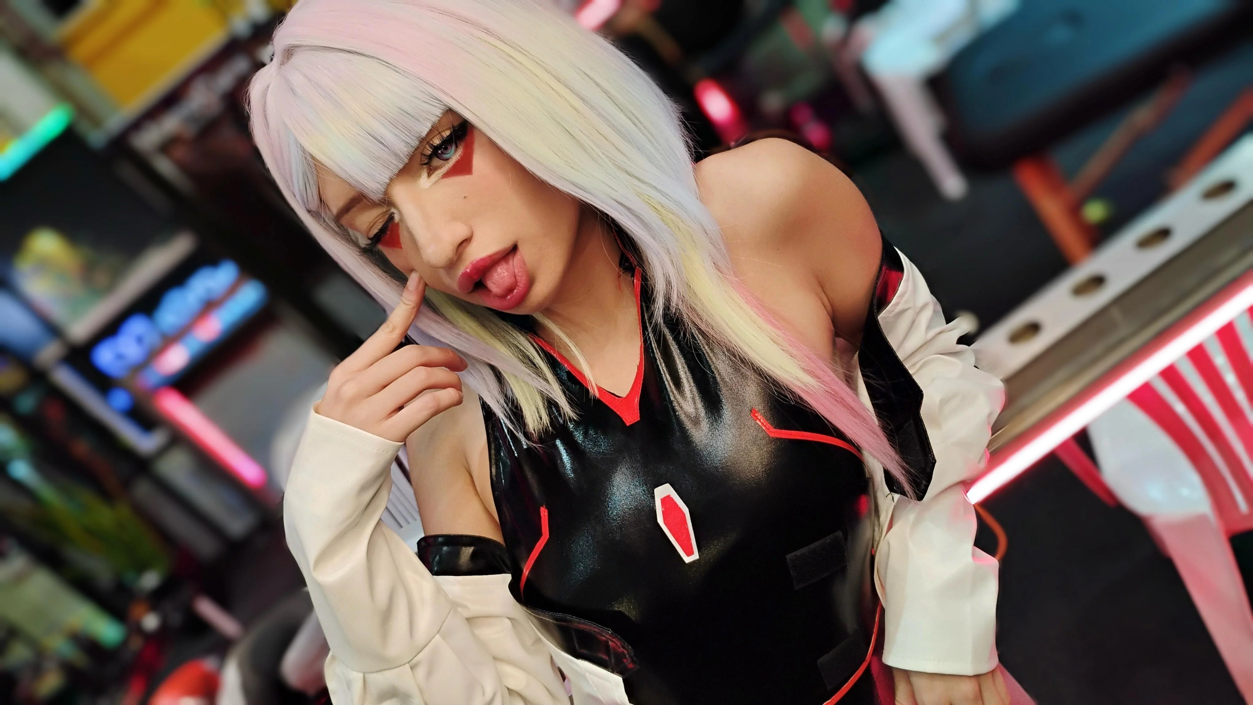 Lucy, cyberpunk picture 1 of 3