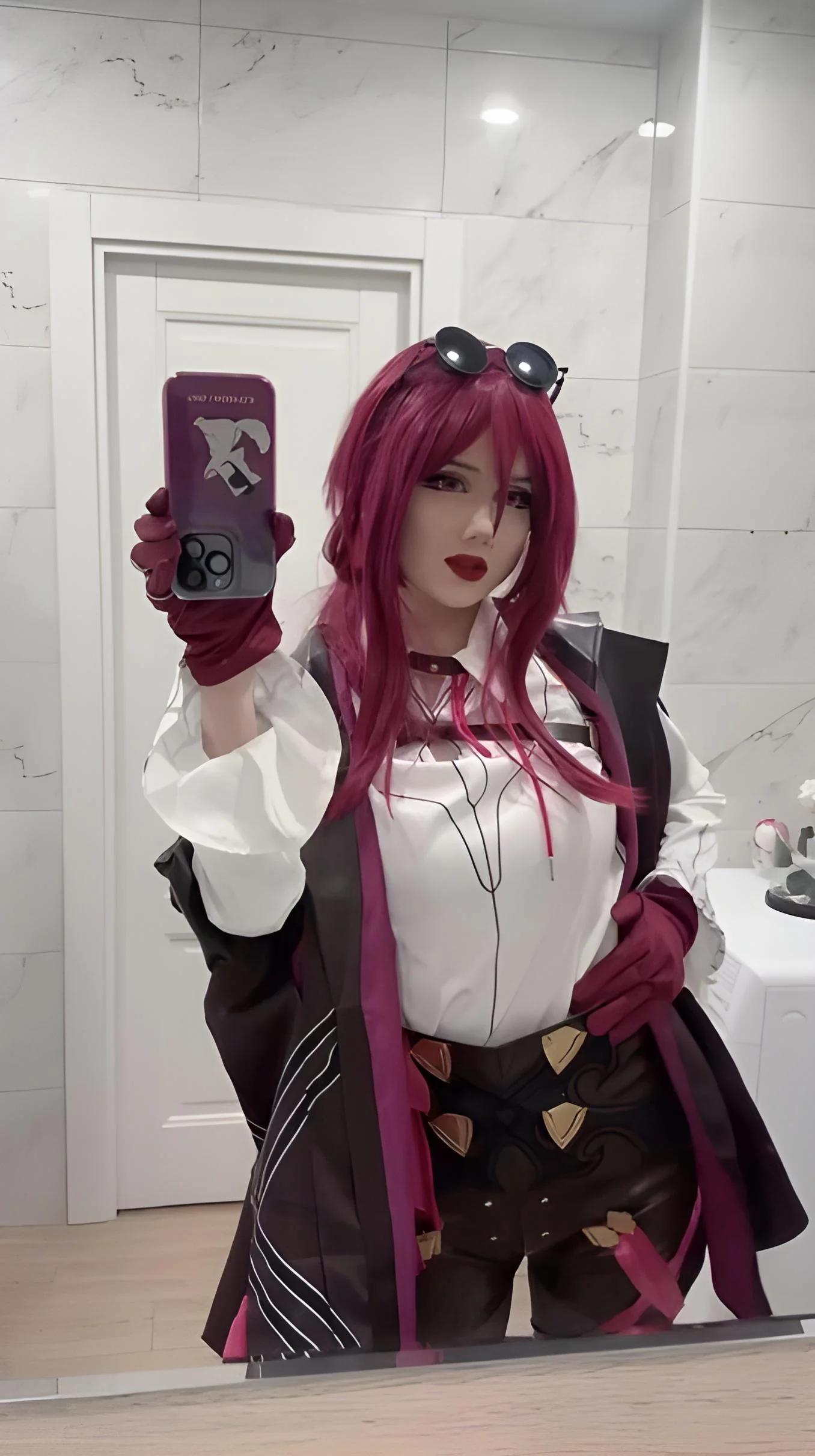 You’d obey Kafka from Honkai: Star Rail, right? 🖤 mirror cosplay test picture 1 of 1