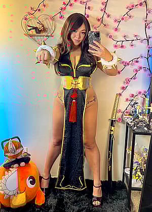 Chun-Li 🖤 by Jezlene'