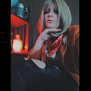 Ashley Graham RE4 (Sage Lavender Cosplay)'