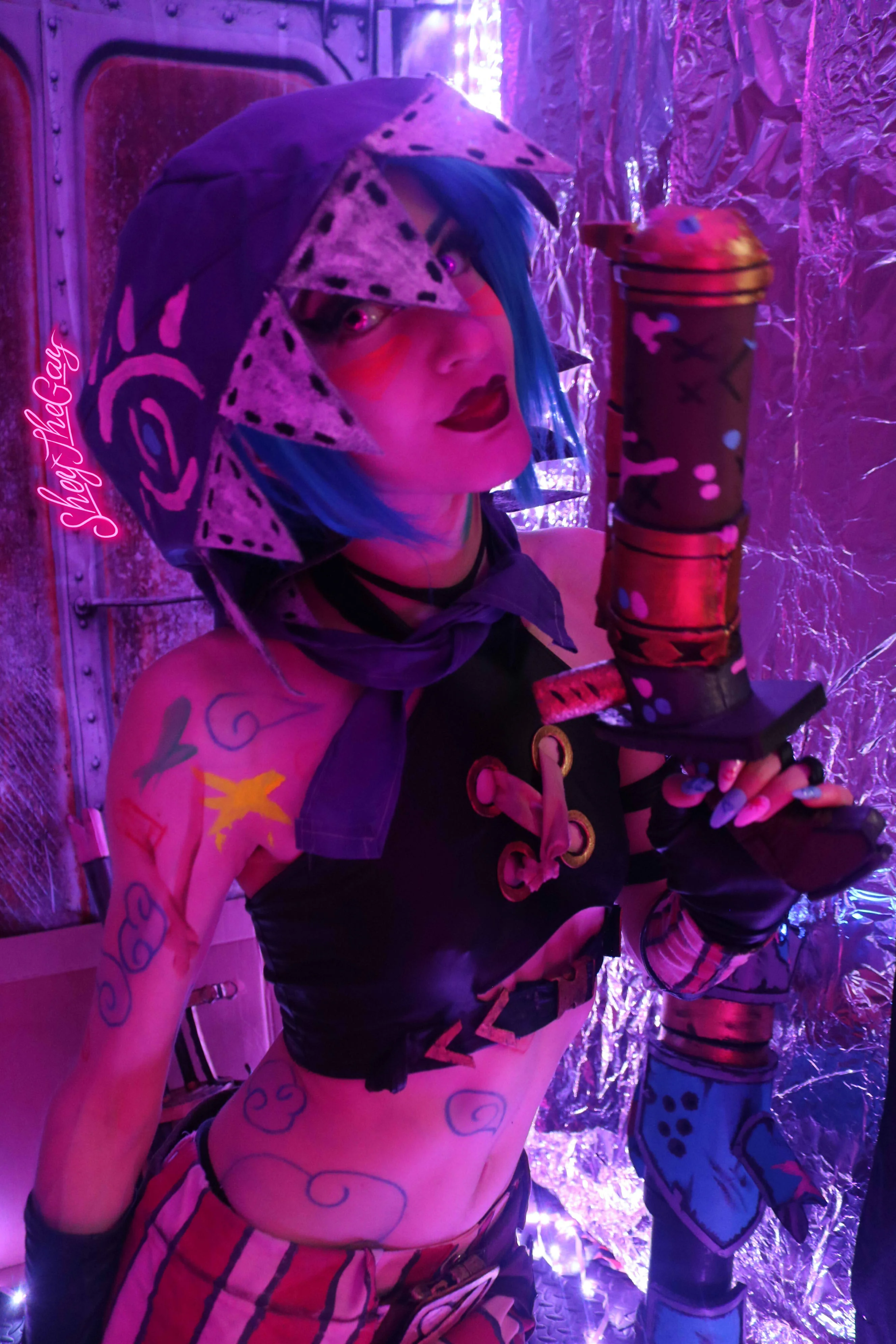 Neon Arcane Jinx Cosplay from Riot Arcane by SheyTheGay picture 2 of 3