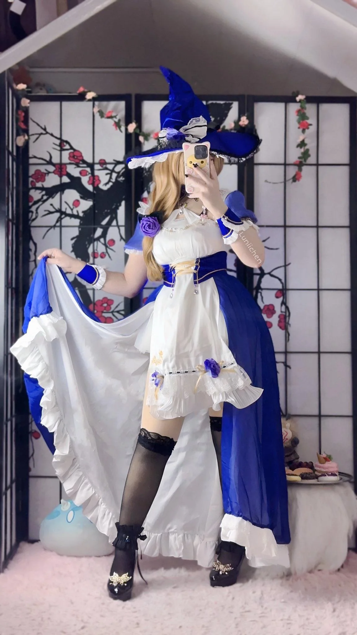 My Maid Lisa Cosplay from Genshin Impact by Luniichen! picture 2 of 4