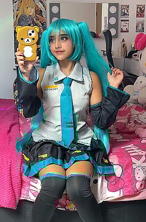 hatsune miku cosplay by lily'