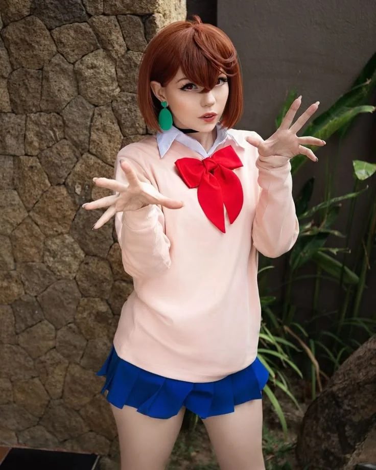 Momo Ayase Cosplay by Caticornplay picture 2 of 4