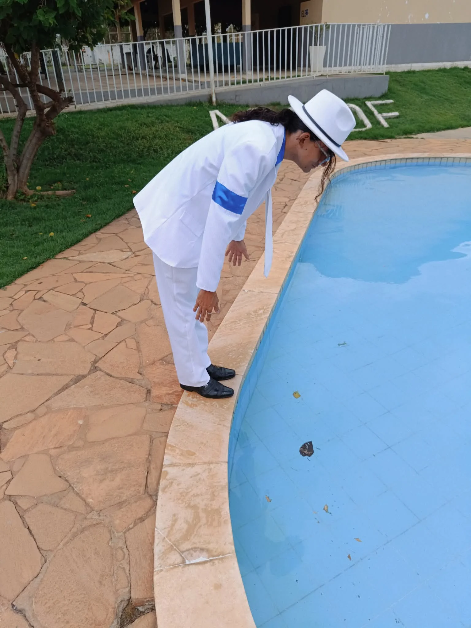 [Cosplay] Are you okay? (My Michael Jackson - Smooth Criminal Cosplay) - Victor Fox picture 7 of 19