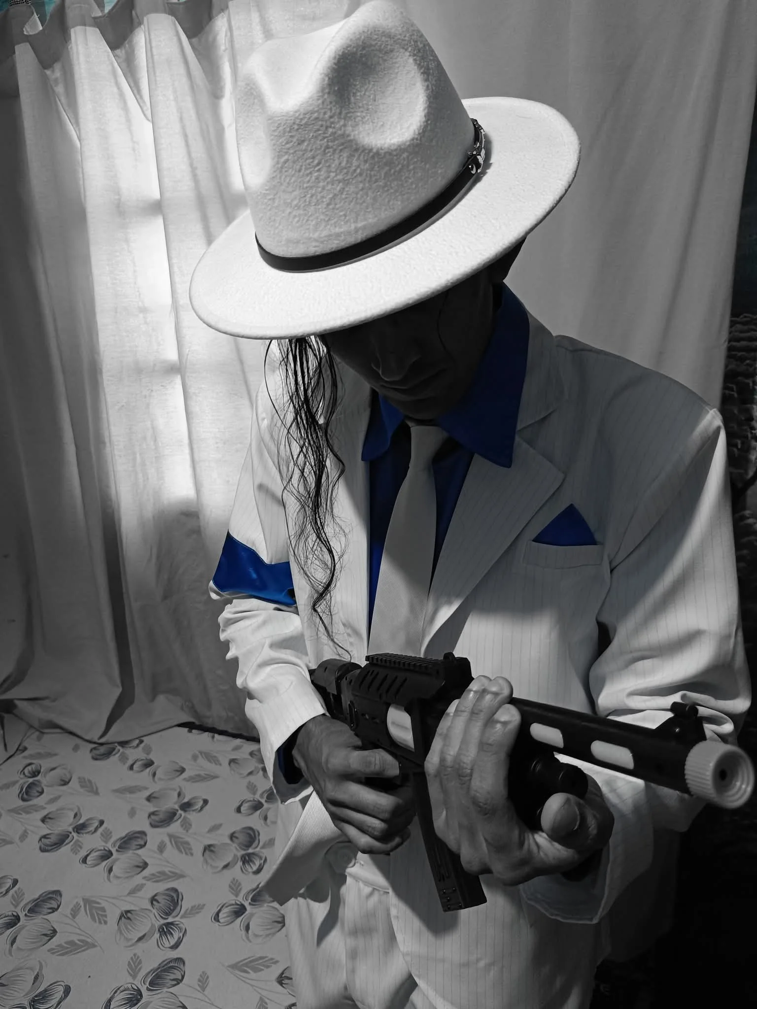 [Cosplay] Are you okay? (My Michael Jackson - Smooth Criminal Cosplay) - Victor Fox picture 19 of 19