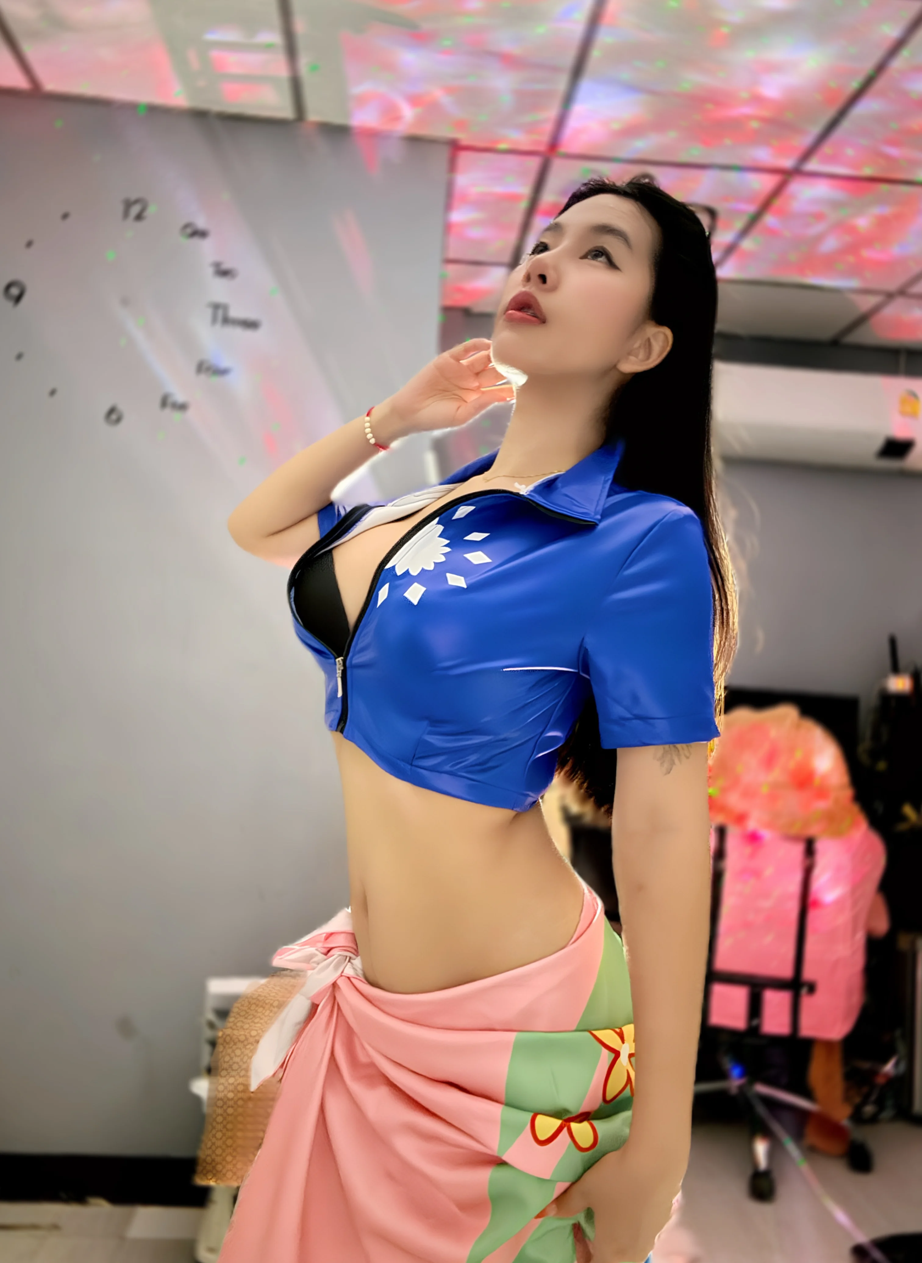 Nico Robin (Jenny) [One Piece] picture 1 of 1