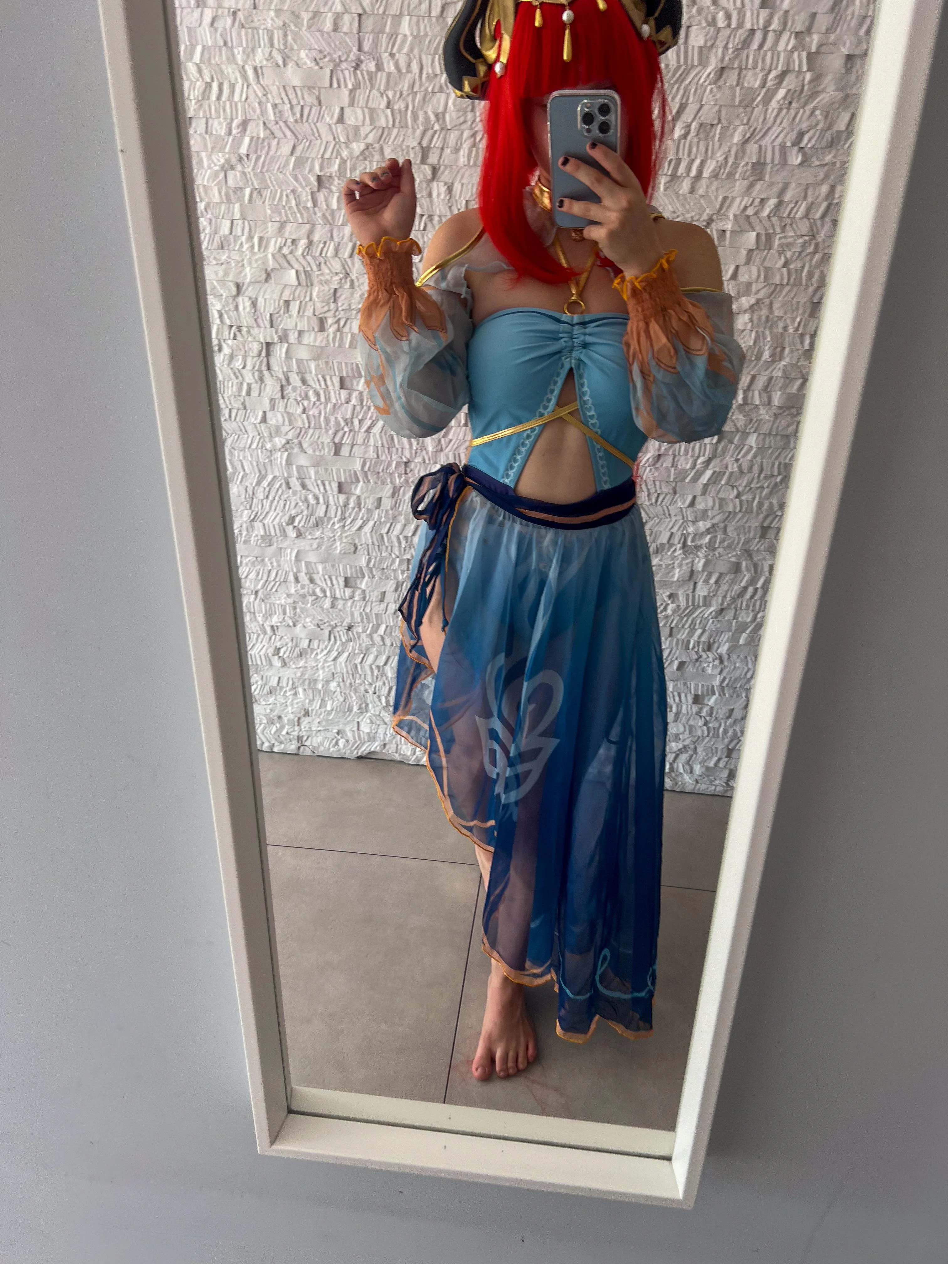 Nilou by Luna picture 1 of 1