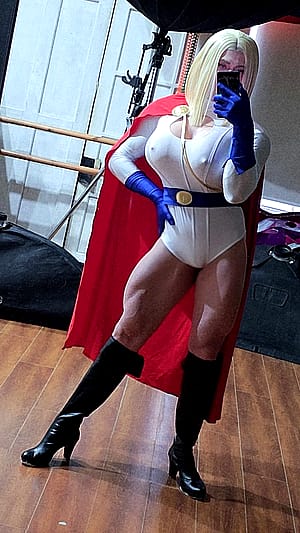 Power girl cosplay by Frame'
