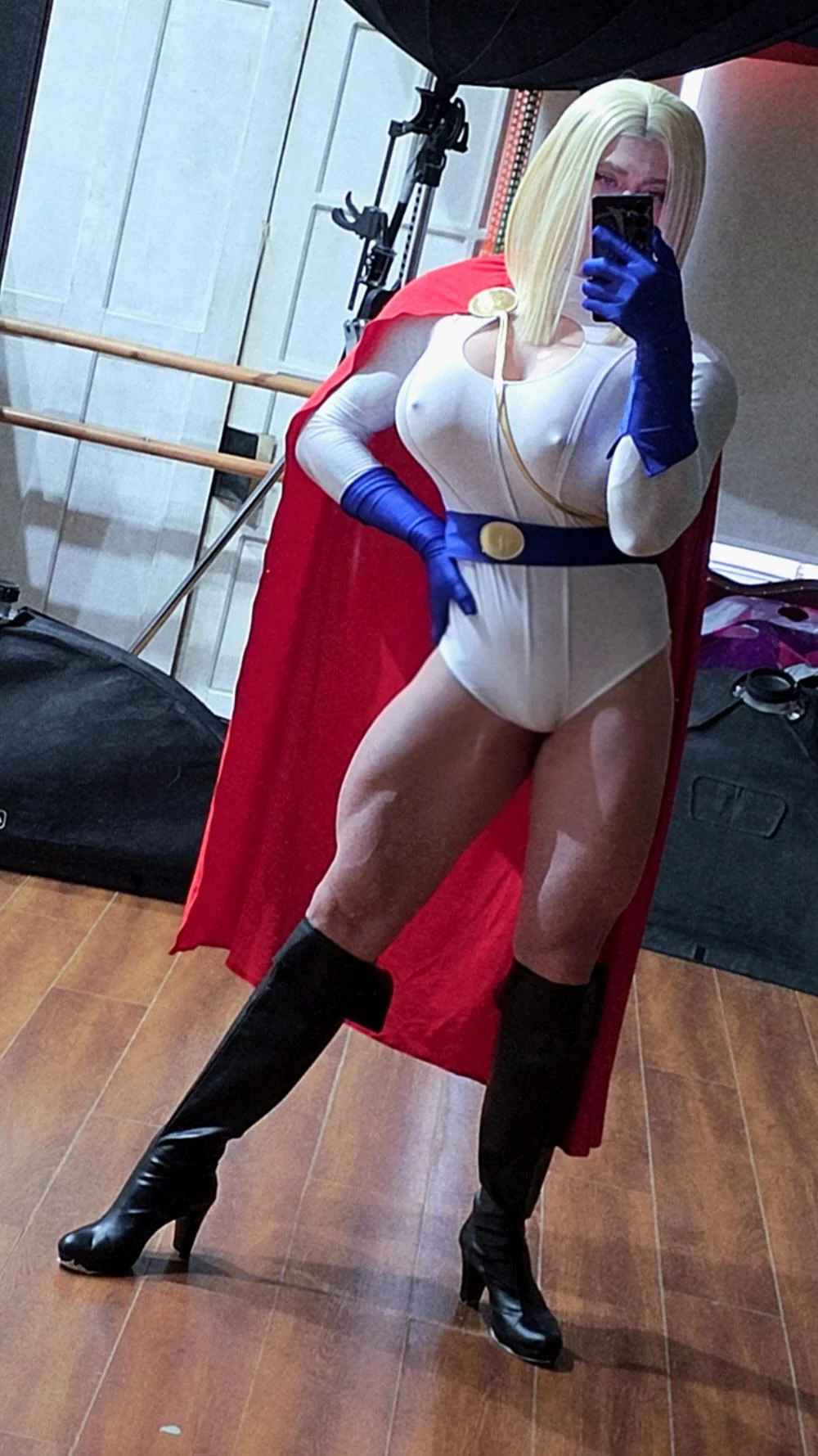 Power girl cosplay by Frame picture 1 of 1