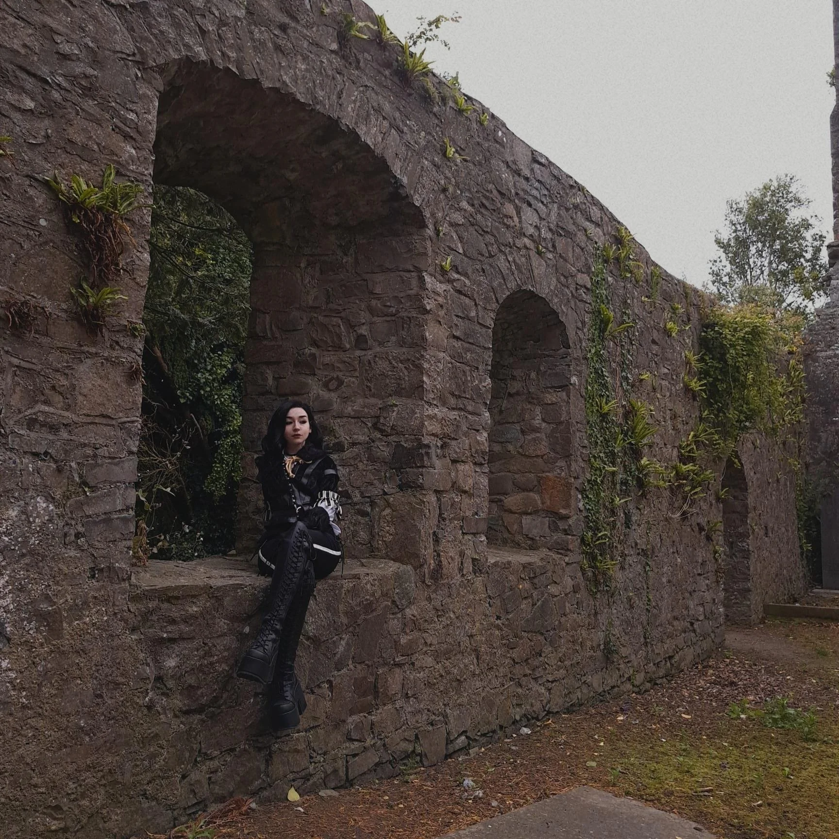 Yennefer cosplay by fayalluree picture 3 of 3