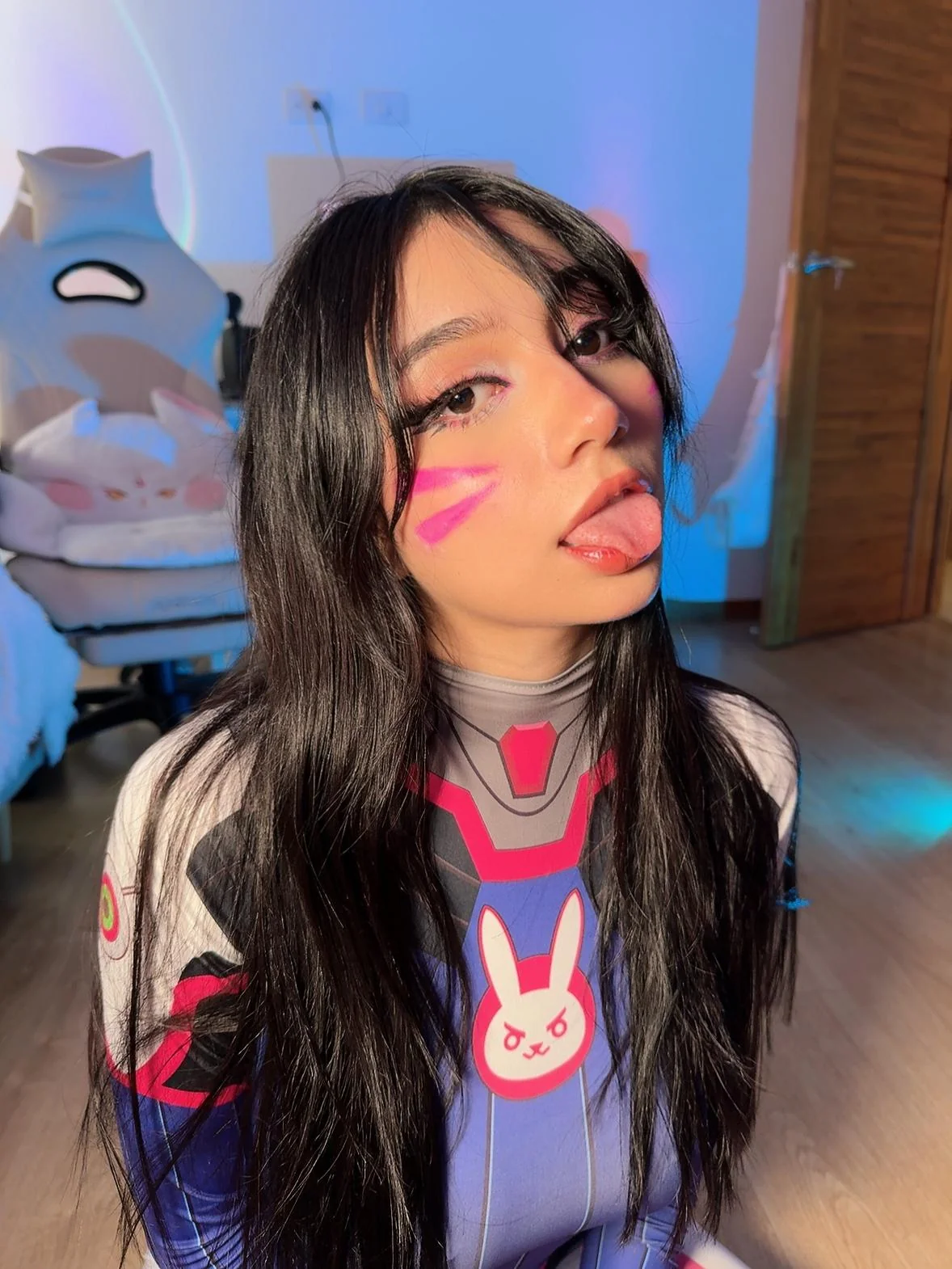 Diva from overwatch by nastshane picture 1 of 2