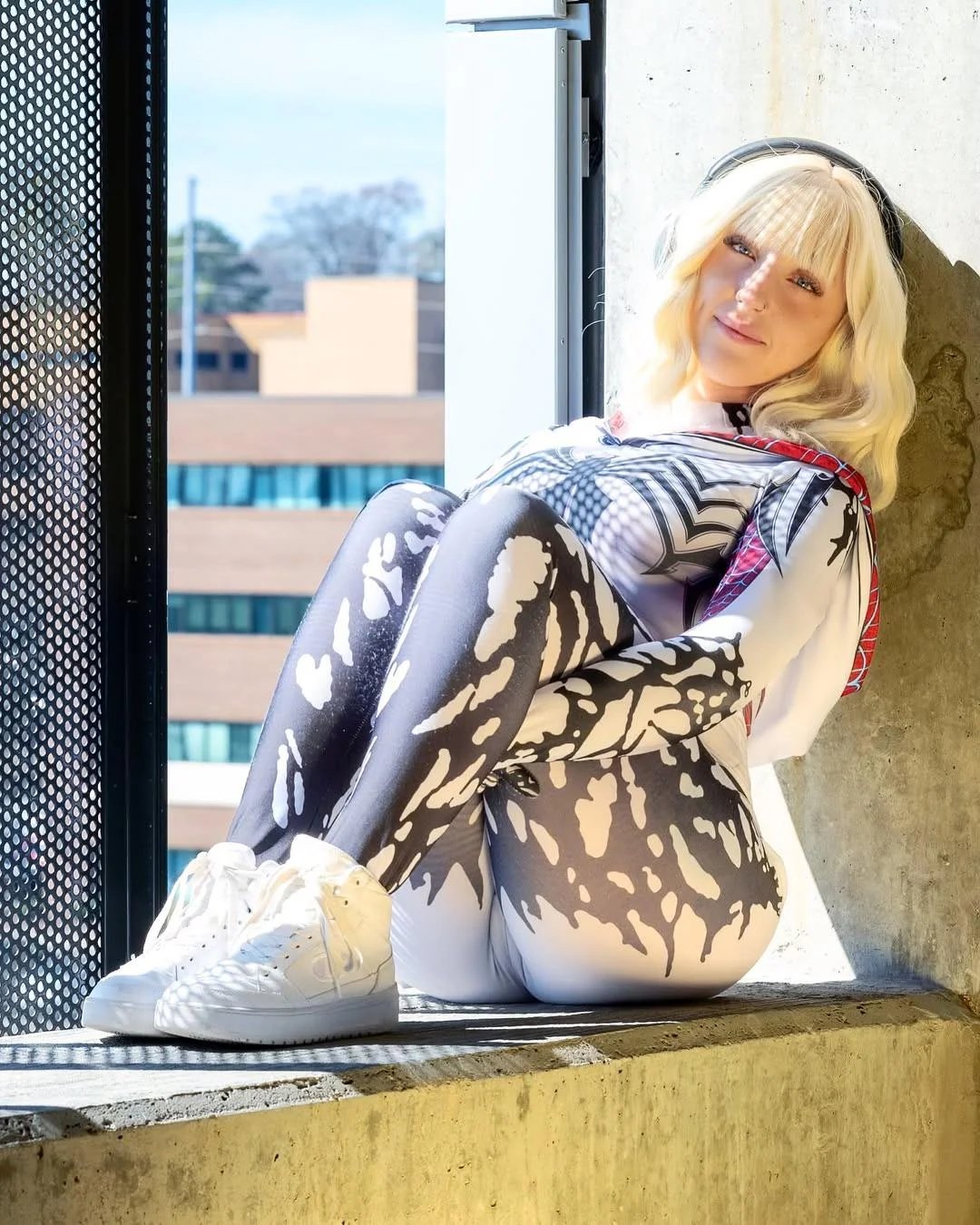 Spider Gwen (Laura) picture 2 of 2