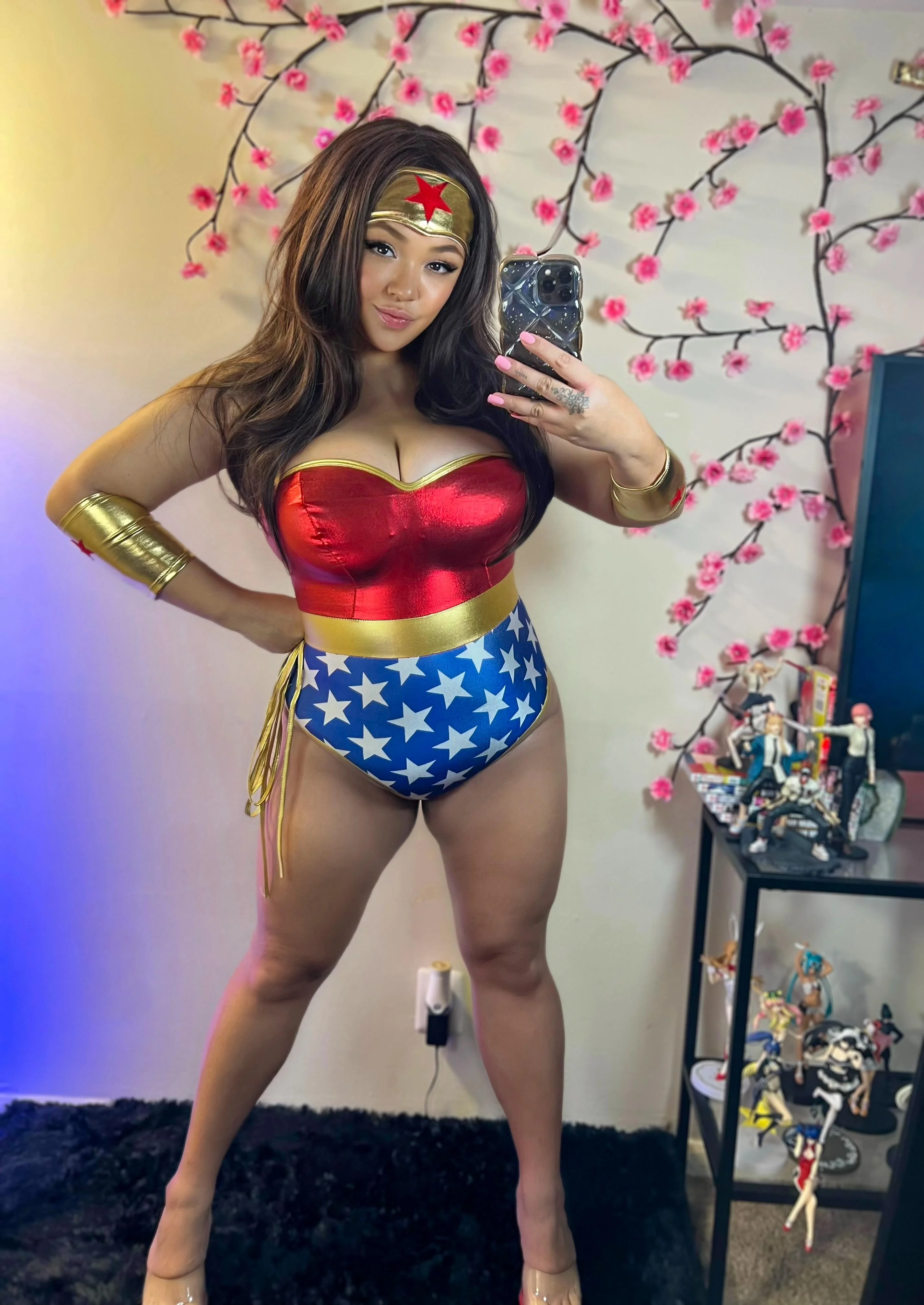 Wonder Woman Cosplay (by Jezlene) picture 1 of 1