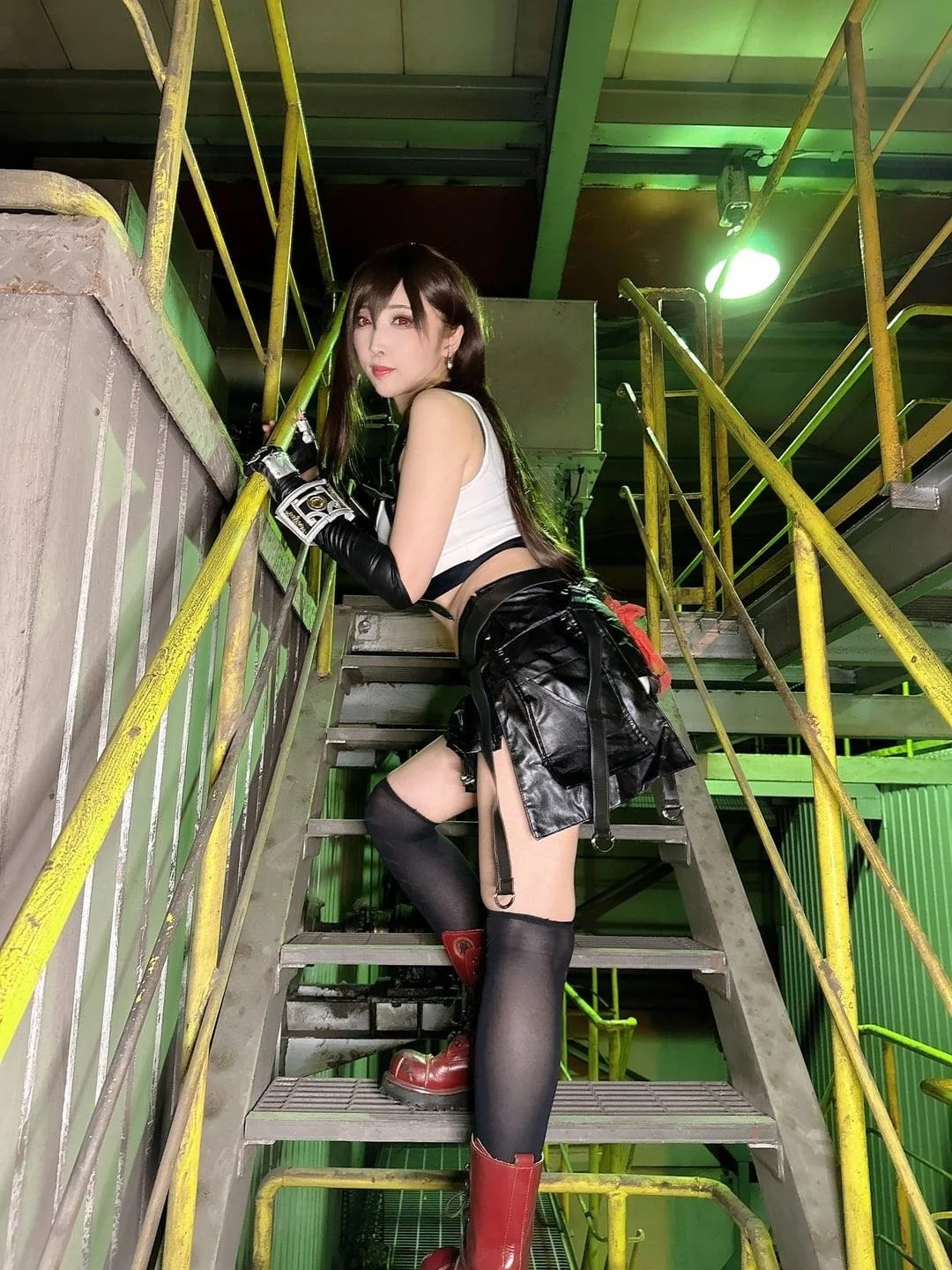 Tifa Lockhart Cosplay by @momoreku from Tw picture 3 of 8