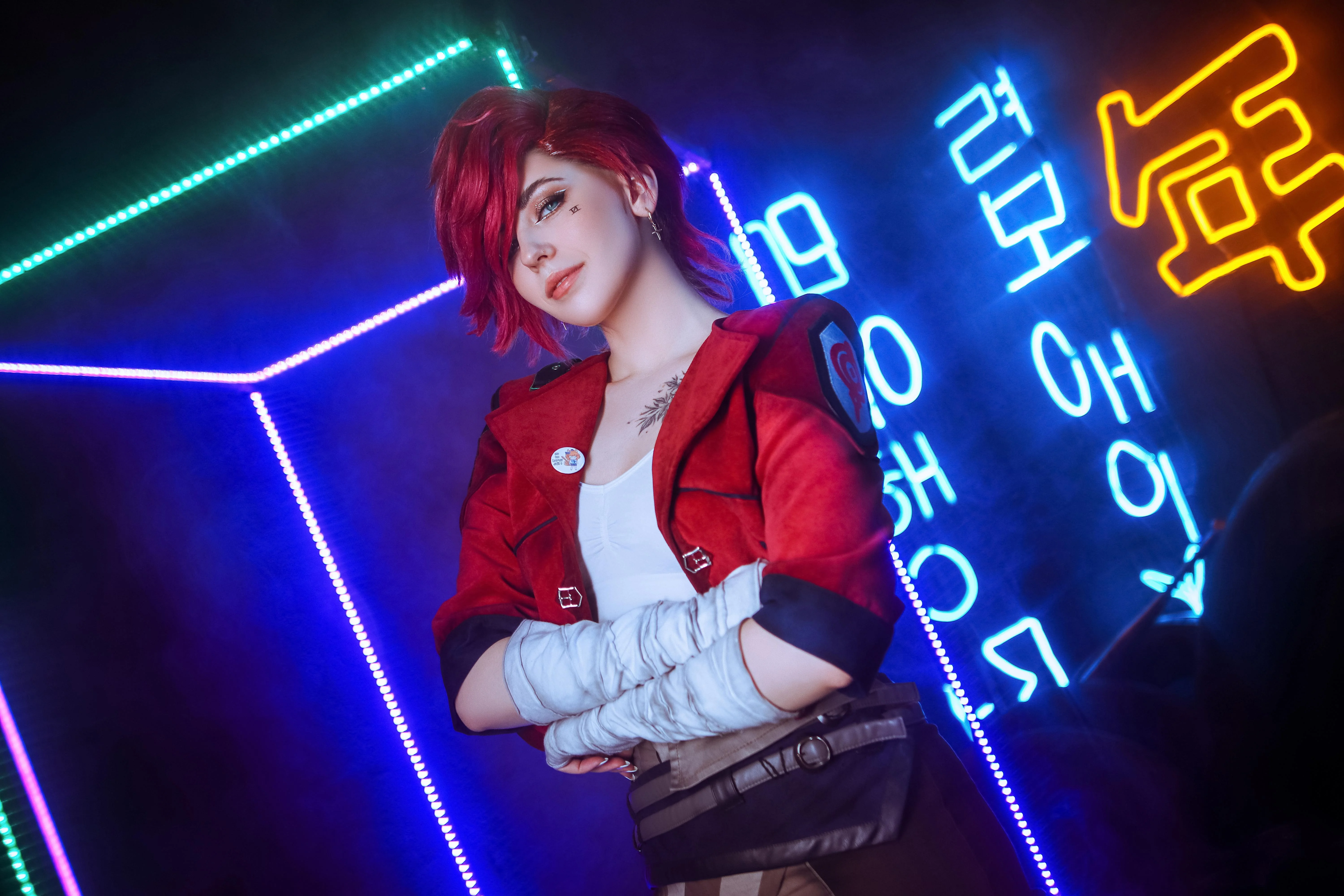 Vi by Julia7Incredible picture 2 of 2