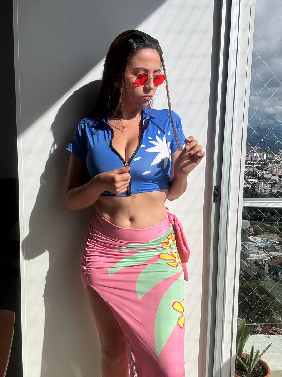 Yuls (Nico Robin) [One Piece] picture 1 of 1