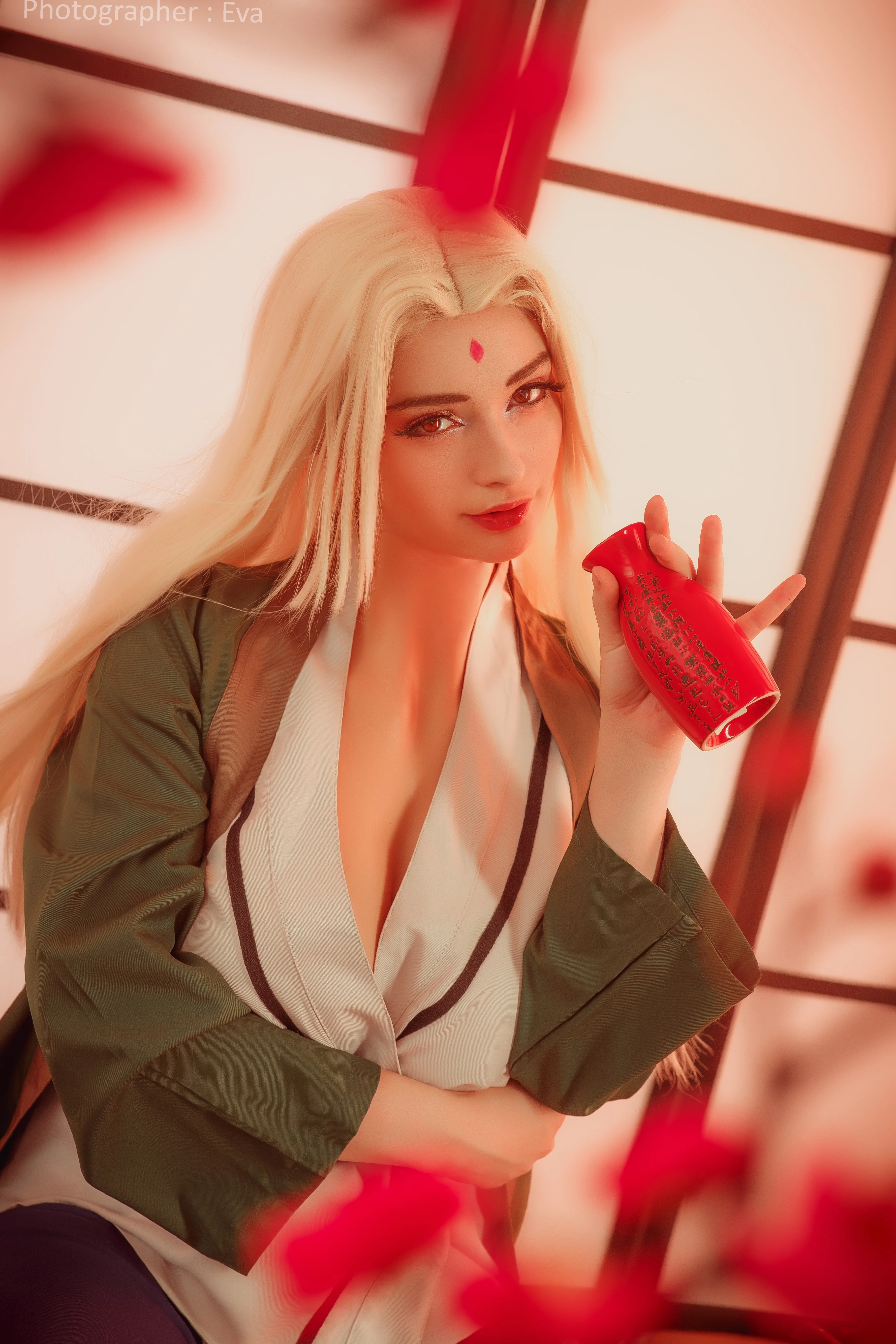 Tsunade by ThighVooltage picture 2 of 2