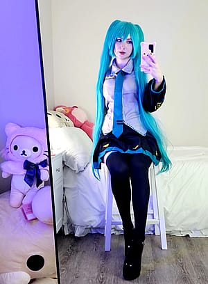 Miku Cosplay by gintkunya'