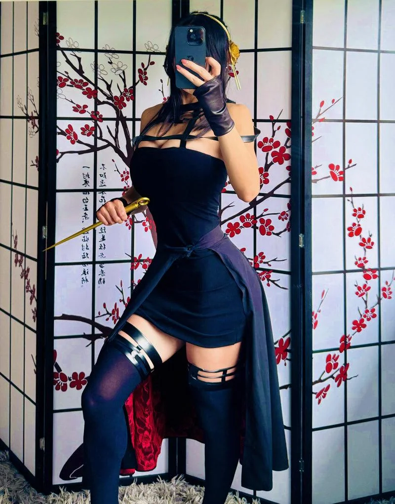 Yor Forger from SpyXFamily (HipsDontKawaiii) picture 1 of 1