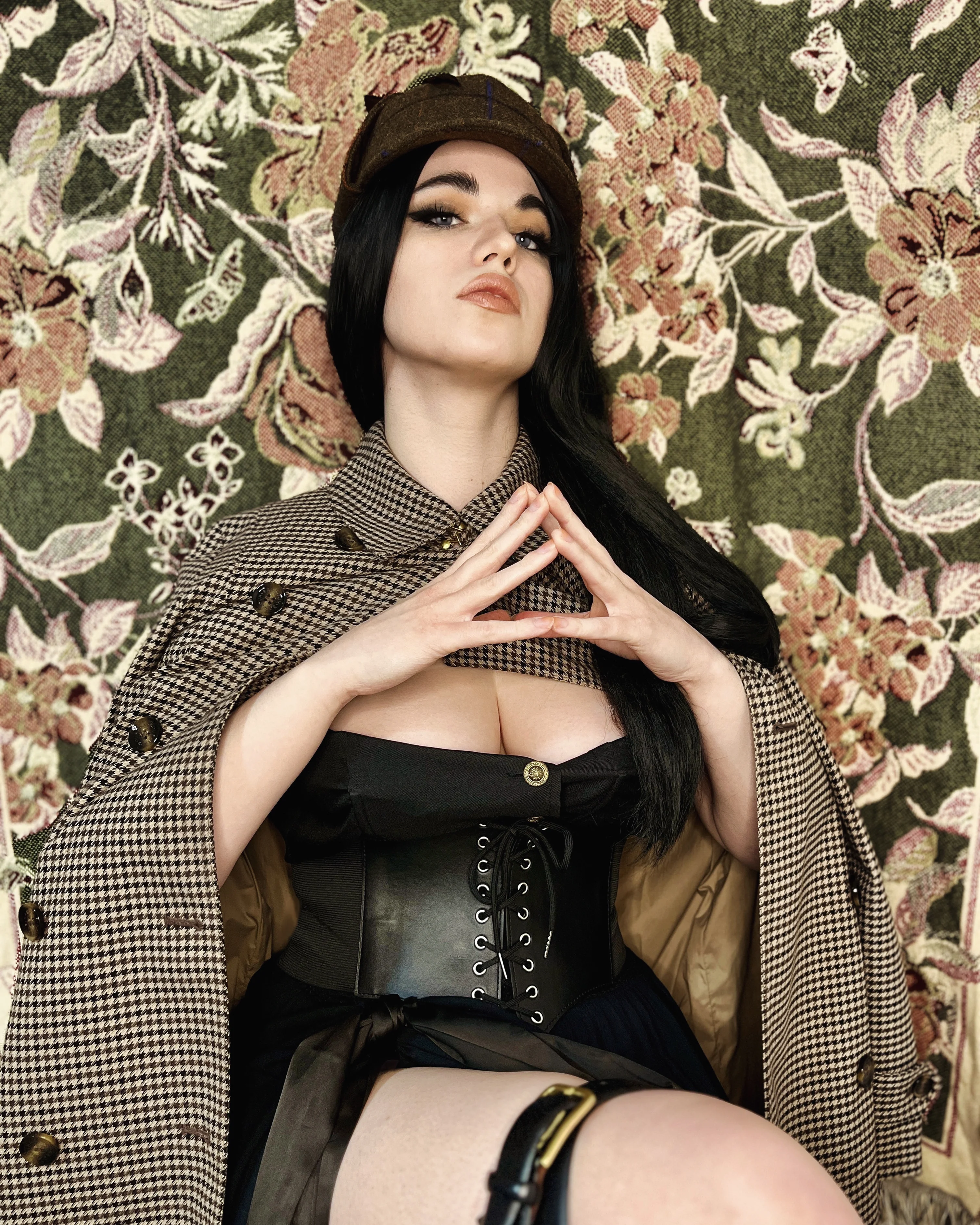(Female) Sherlock Holmes Cosplay by SaintwickSxS picture 1 of 1