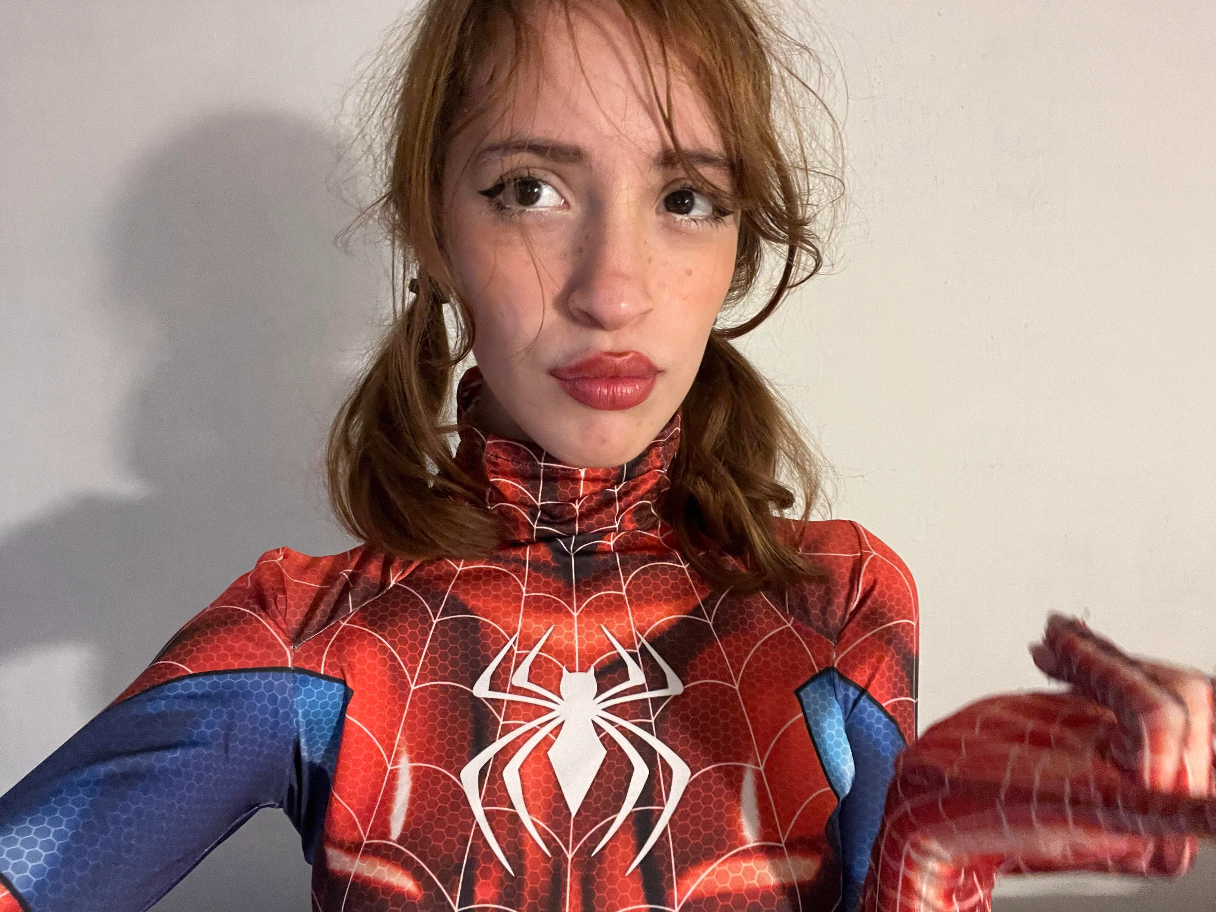 Spider-Girl cosplay by MelanieCosplay 🕷️🕸️ picture 3 of 3