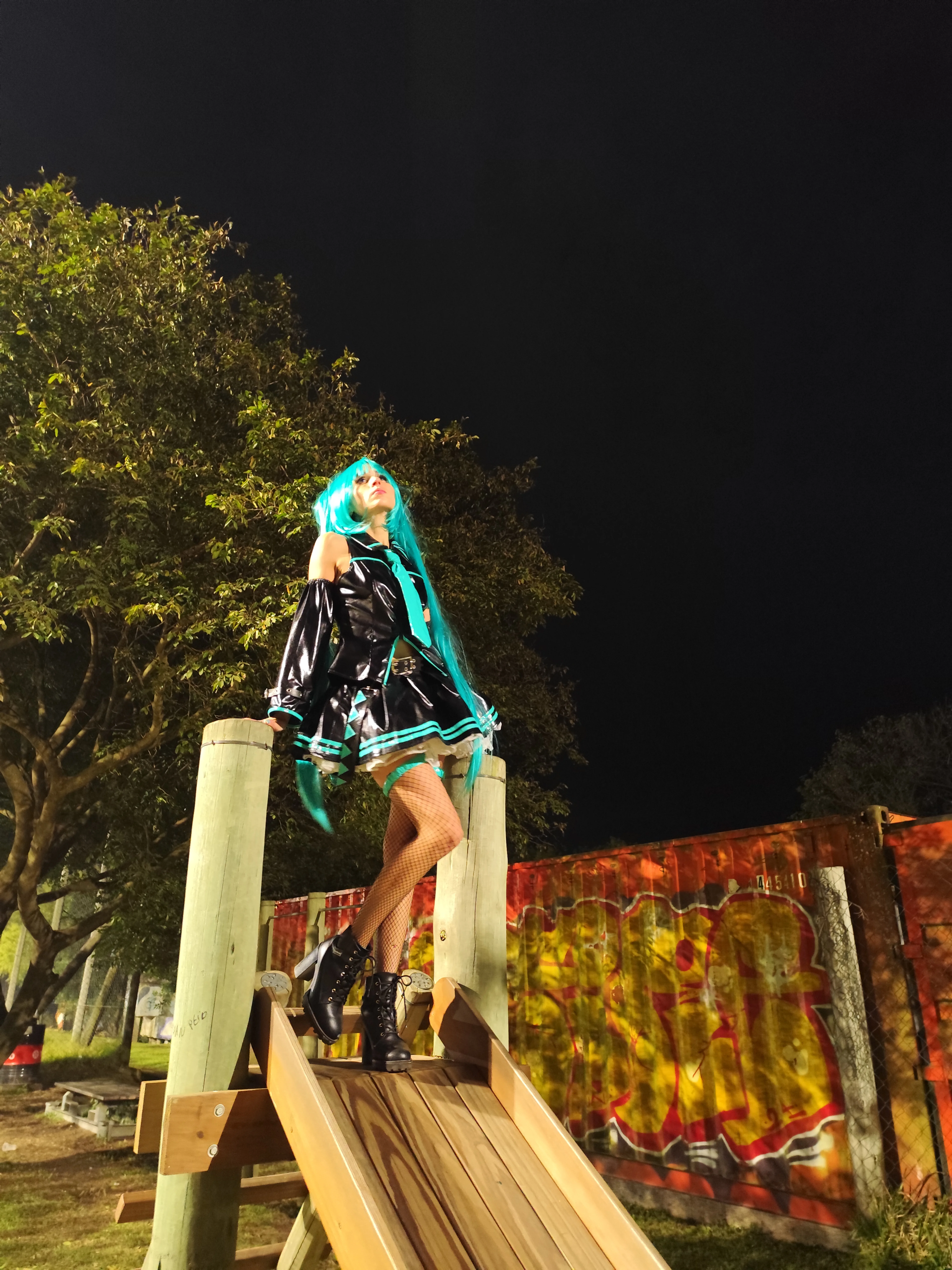 My Hatsune Miku cosplay by mi yuuna picture 4 of 4