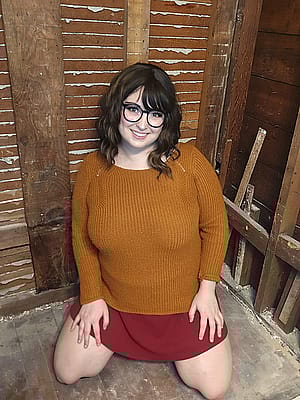 Velma from Scooby Doo by Ellie Awoo'