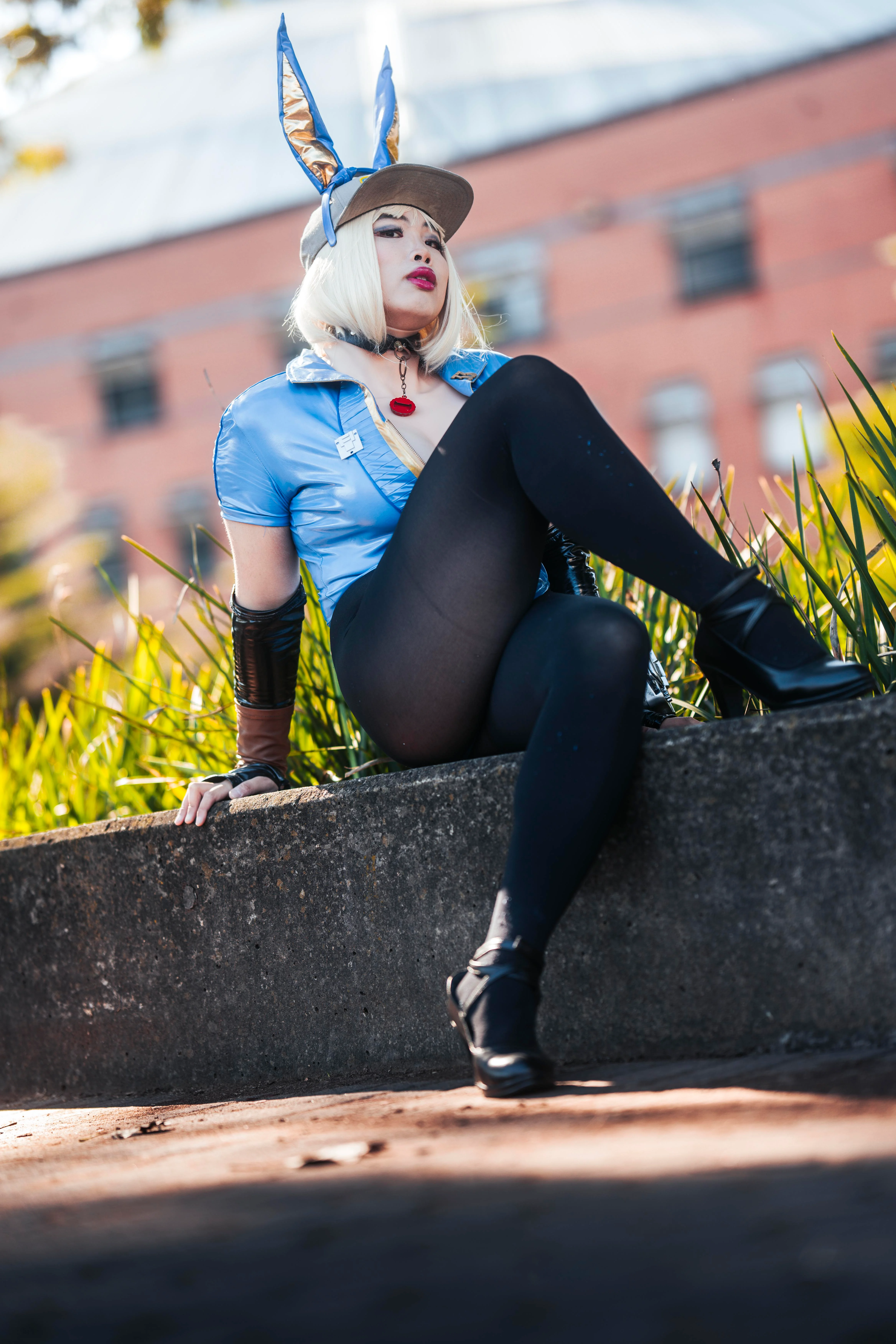 Fallout Vault Bunny Girl Cosplay by Hakuru15 picture 2 of 3