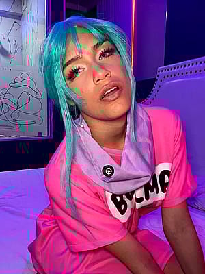 (F18)I am Lily and I cosplay Bluma from Dragon Ball 💙💙💙'