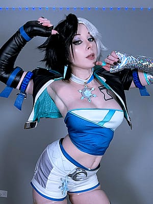 Luna Snow by Cami chan'