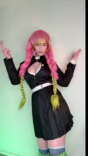 Mitsuri Kanroji by Aira Skye'