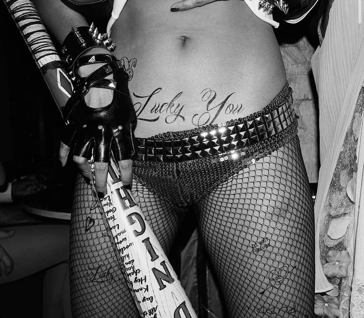 Harley Quinn picture 1 of 4