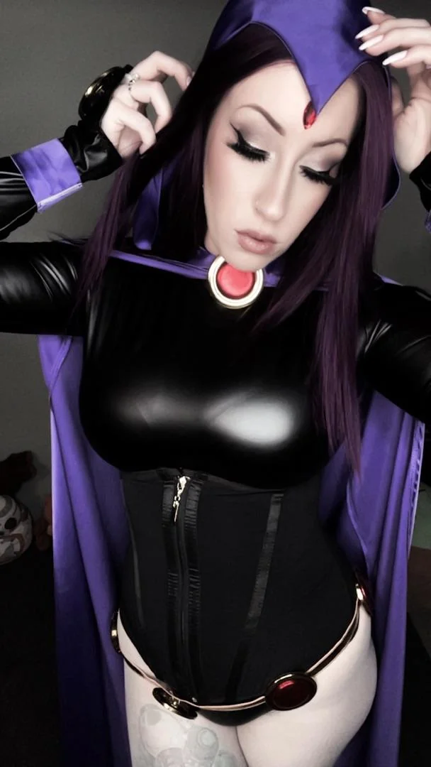 Raven cosplay by Outfoxedmulder picture 3 of 3