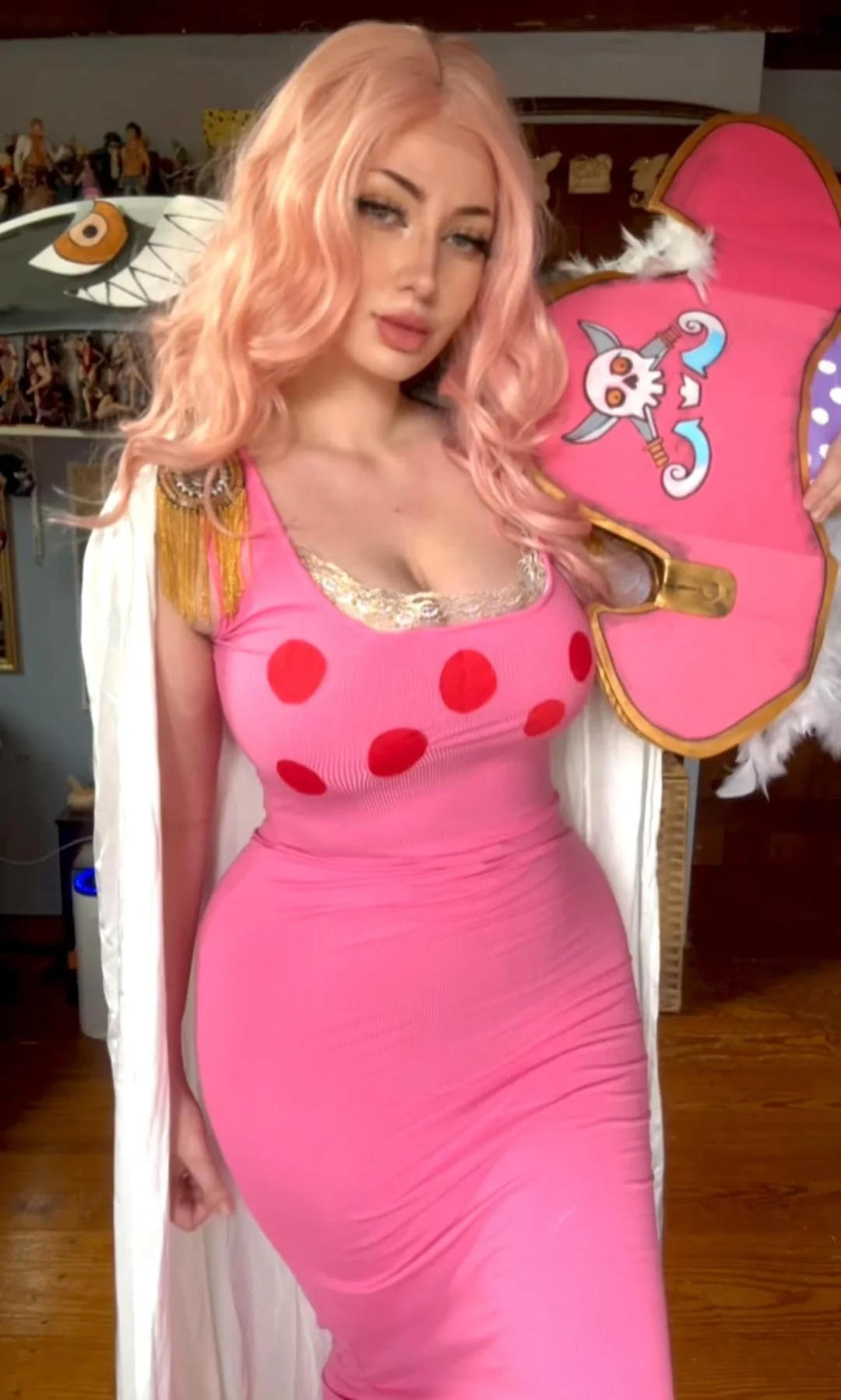 Onepiece characters cosplay by @Hitomi_cosplay picture 17 of 18