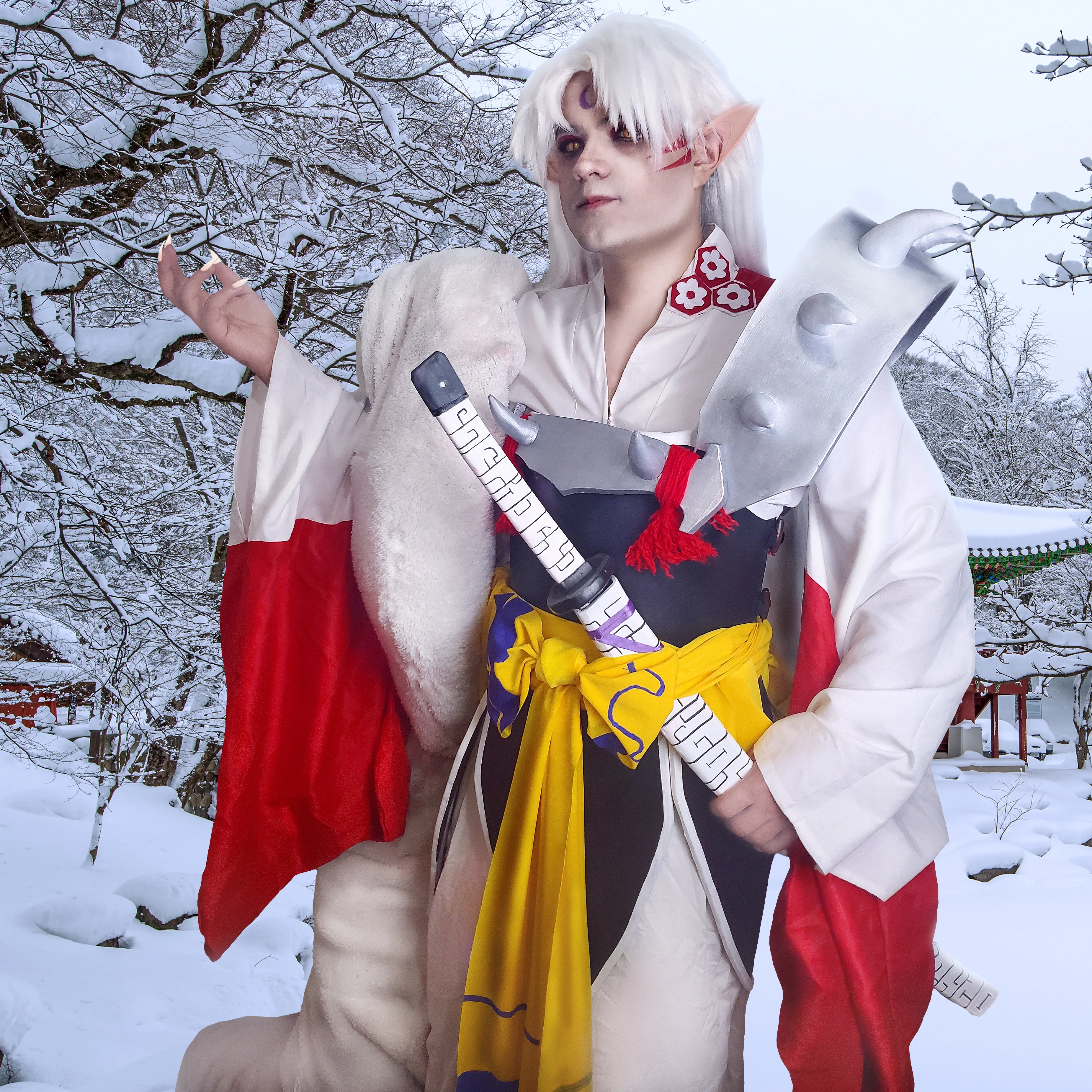 Lord Sesshōmaru cosplay (White_wolf_cosplay) picture 1 of 2