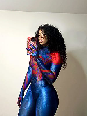 Spider women by Frizzy'