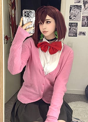 Momo Ayase by Nana'