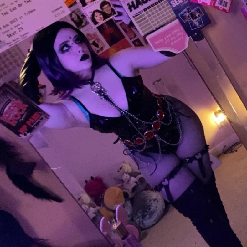 Raven by Faye picture 2 of 2