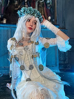 Revenant from Elden Ring cosplay (Alina Becker)'