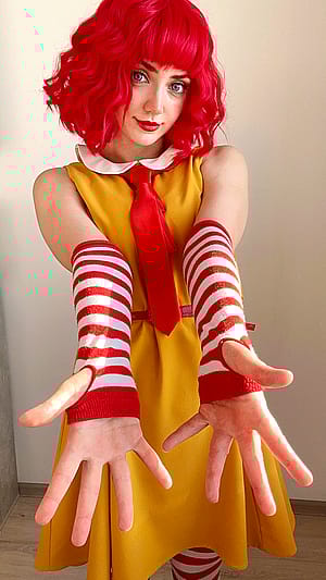 Ronalda McDonald by Fleurxy'