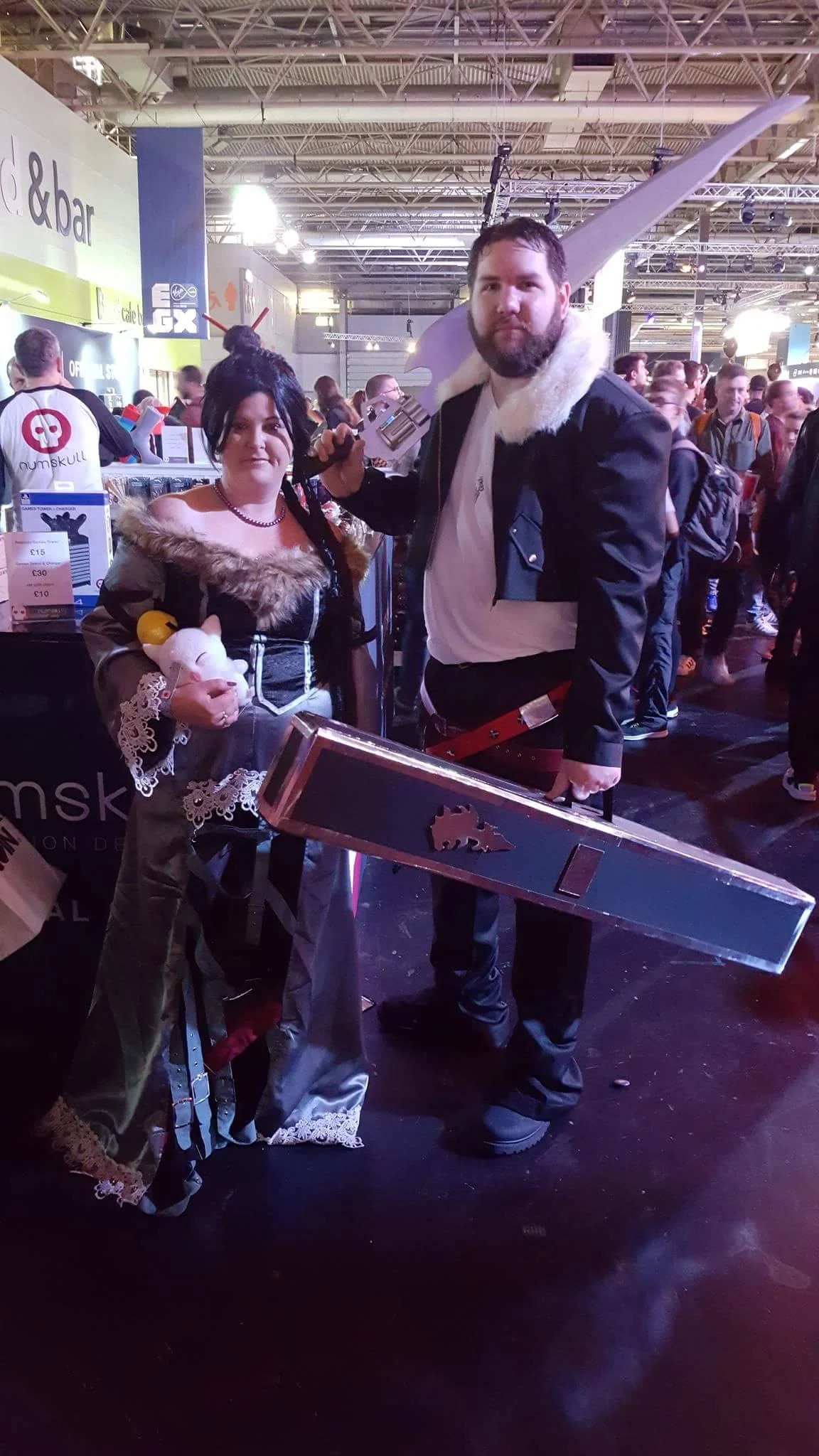 I made Squall Leonharts Gunblade case from Final Fantasy 8. (Not OC) Cosplayers are jkPK (aka Fun-In-Oxfordshire) picture 2 of 3
