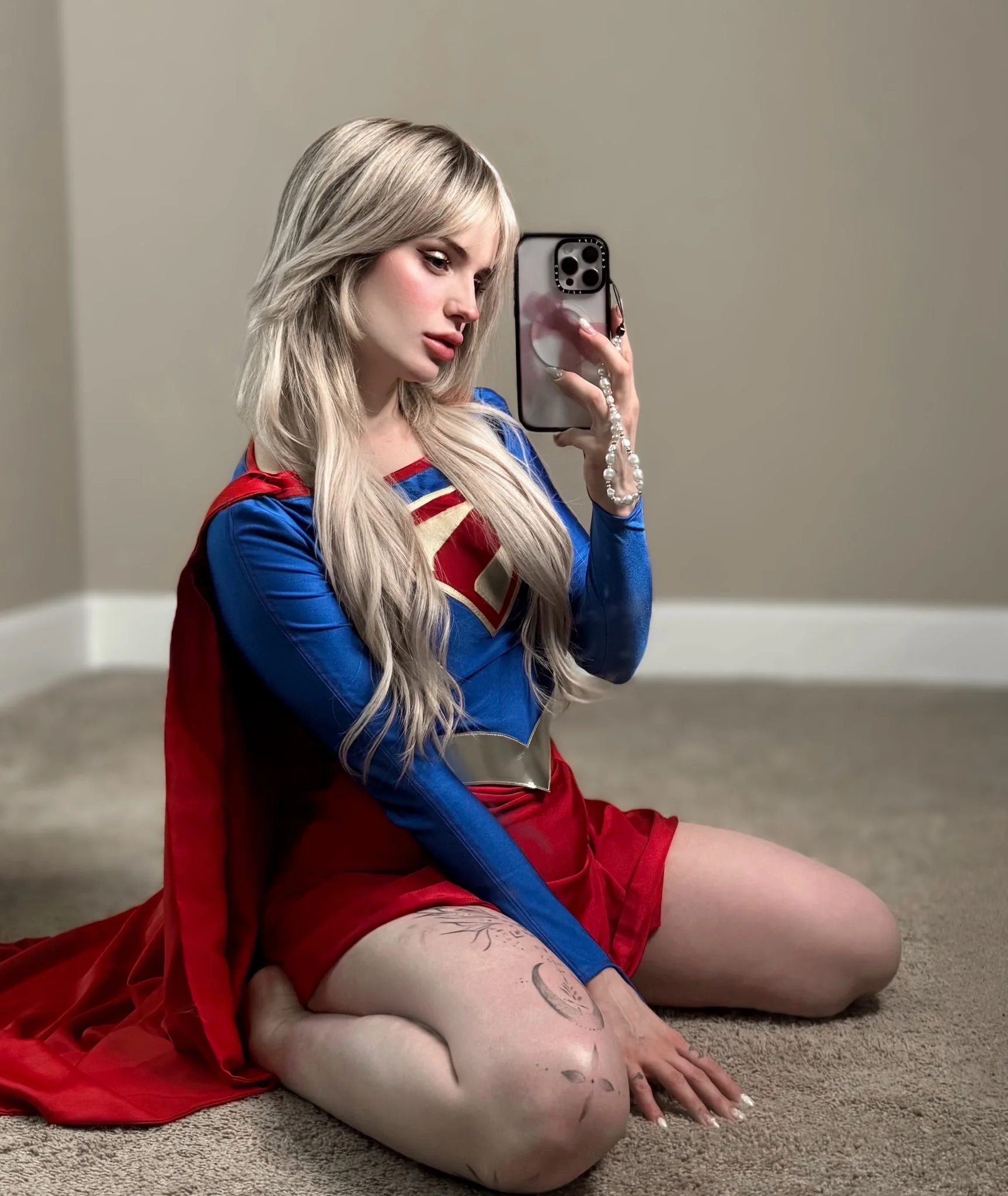 Supergirl by @LeesiBB picture 2 of 2