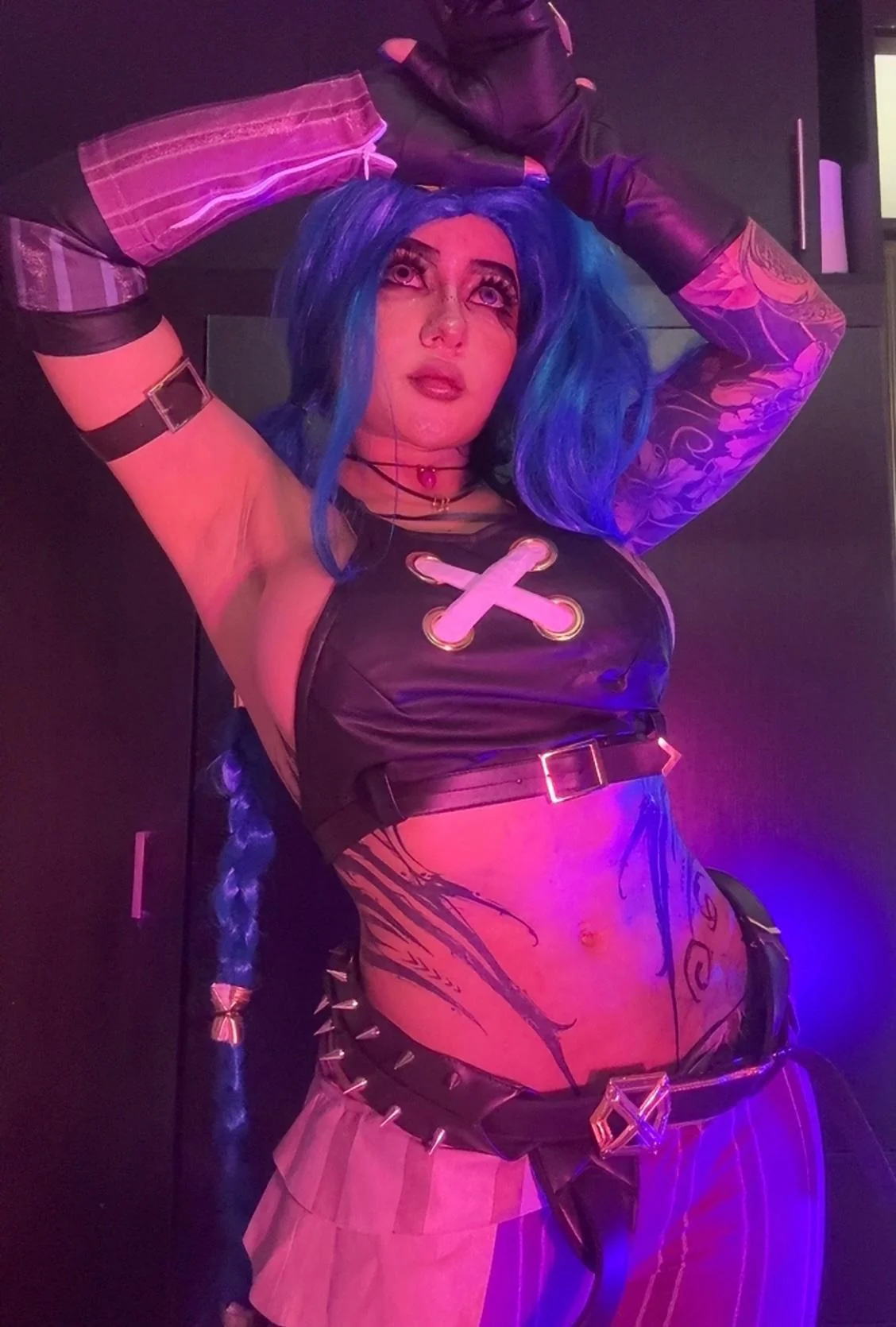 Jinx arcane Cosplay by CuteDeew picture 1 of 3