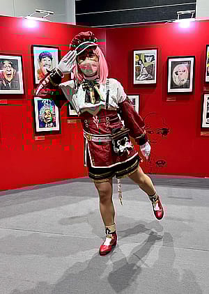 This is my Charlotte cosplay (genshin)'