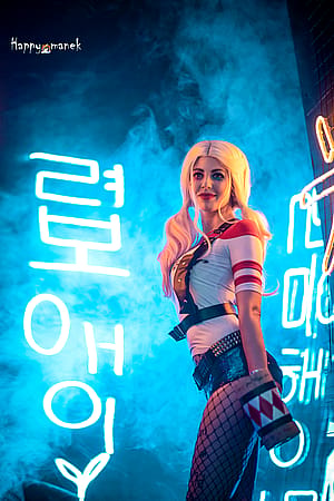 Harley Quinn by Julia7Incredible'