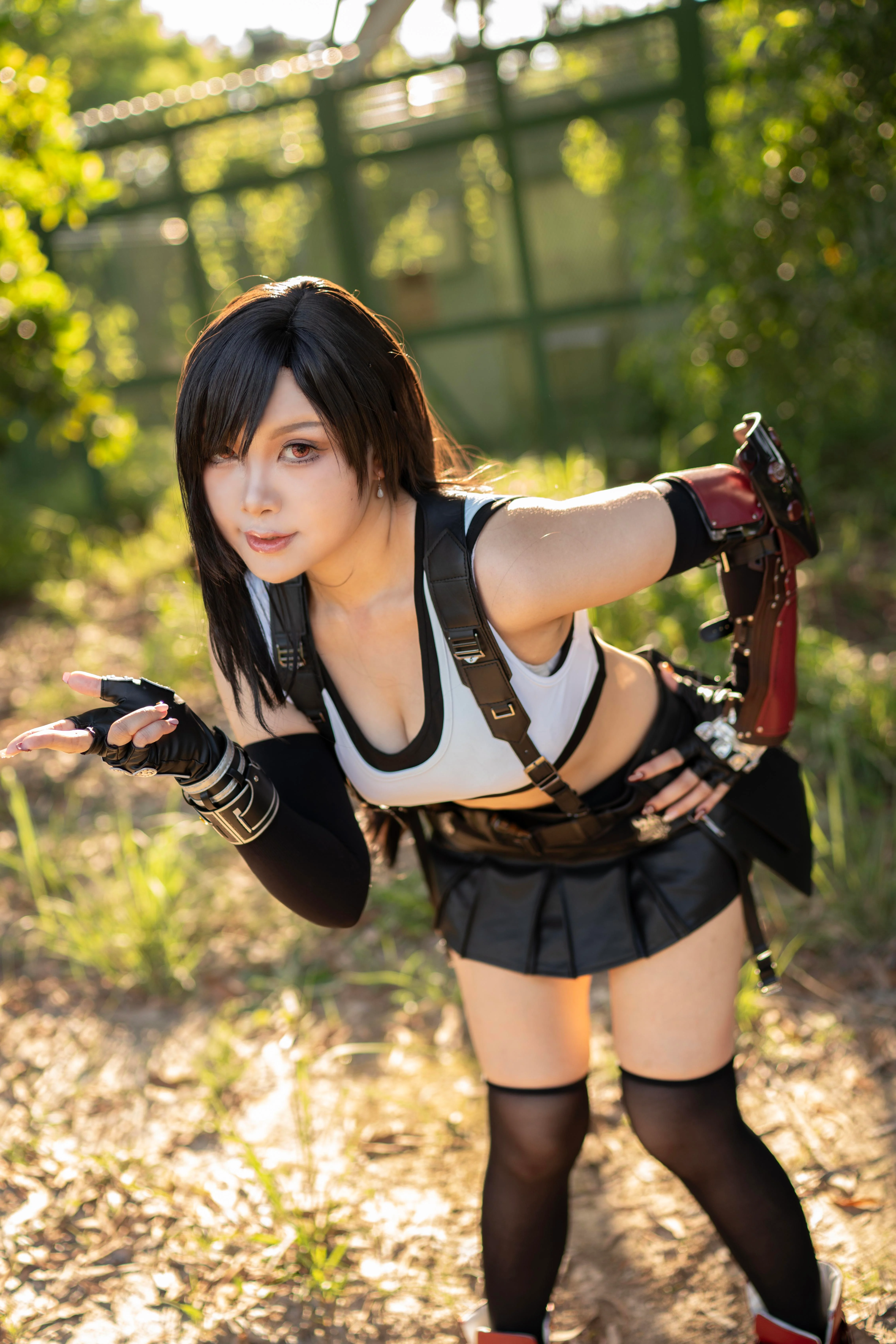 <Final Fantasy VII Remake>Tifa Lockhart. Cosplayer ig: @noctis_zero picture 3 of 5