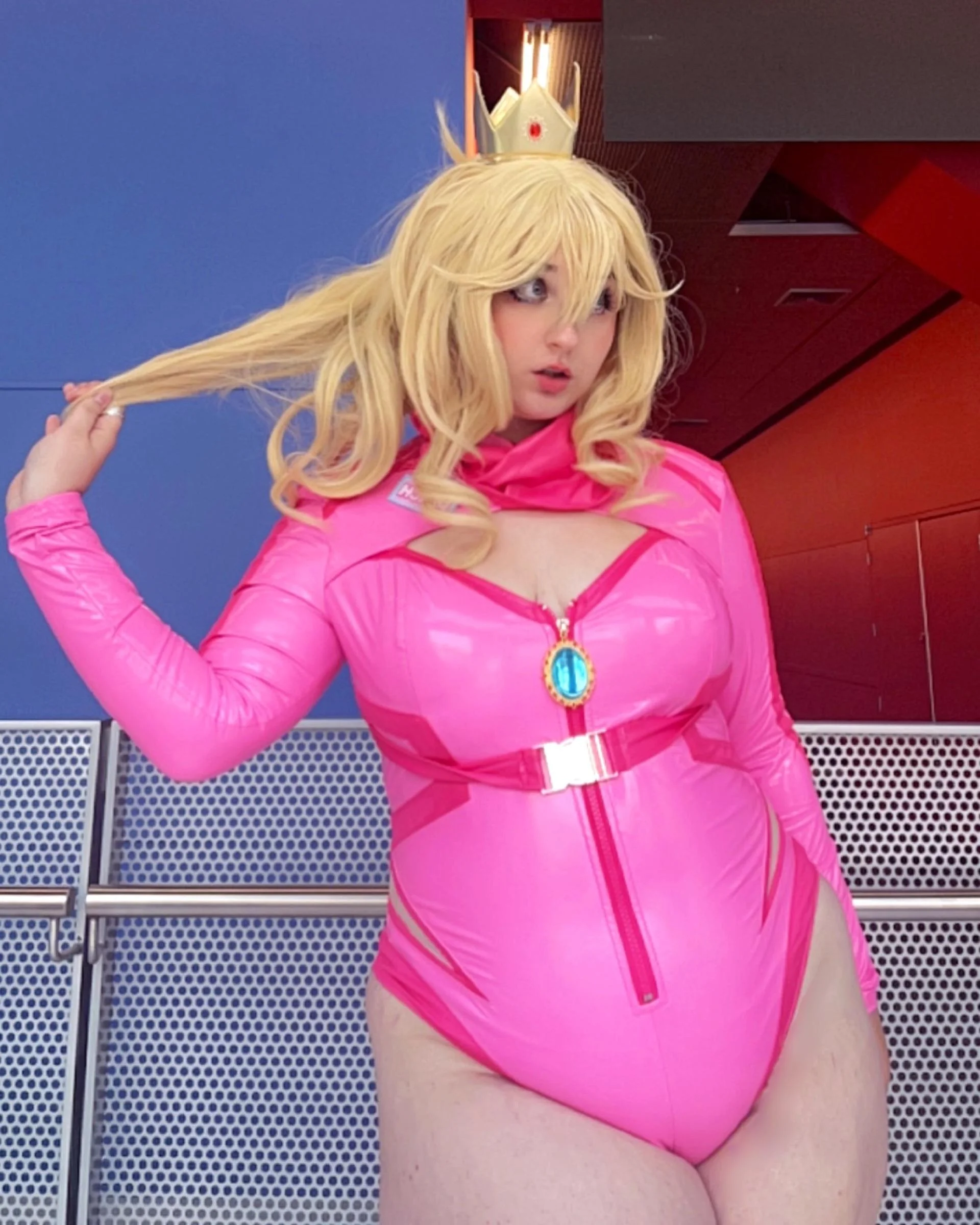 Princess peach by spicyyy_coconut picture 1 of 2