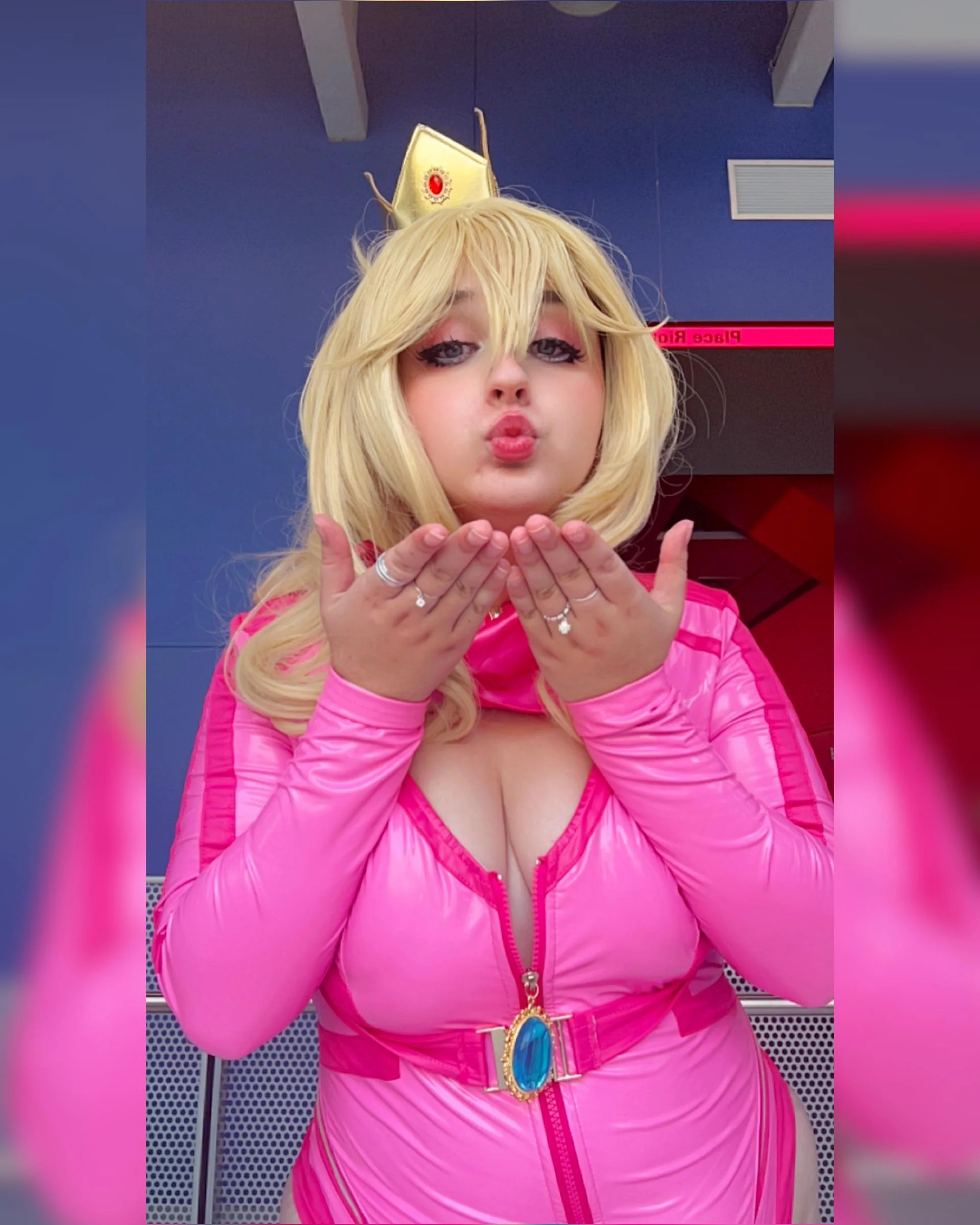 Princess peach by spicyyy_coconut picture 2 of 2