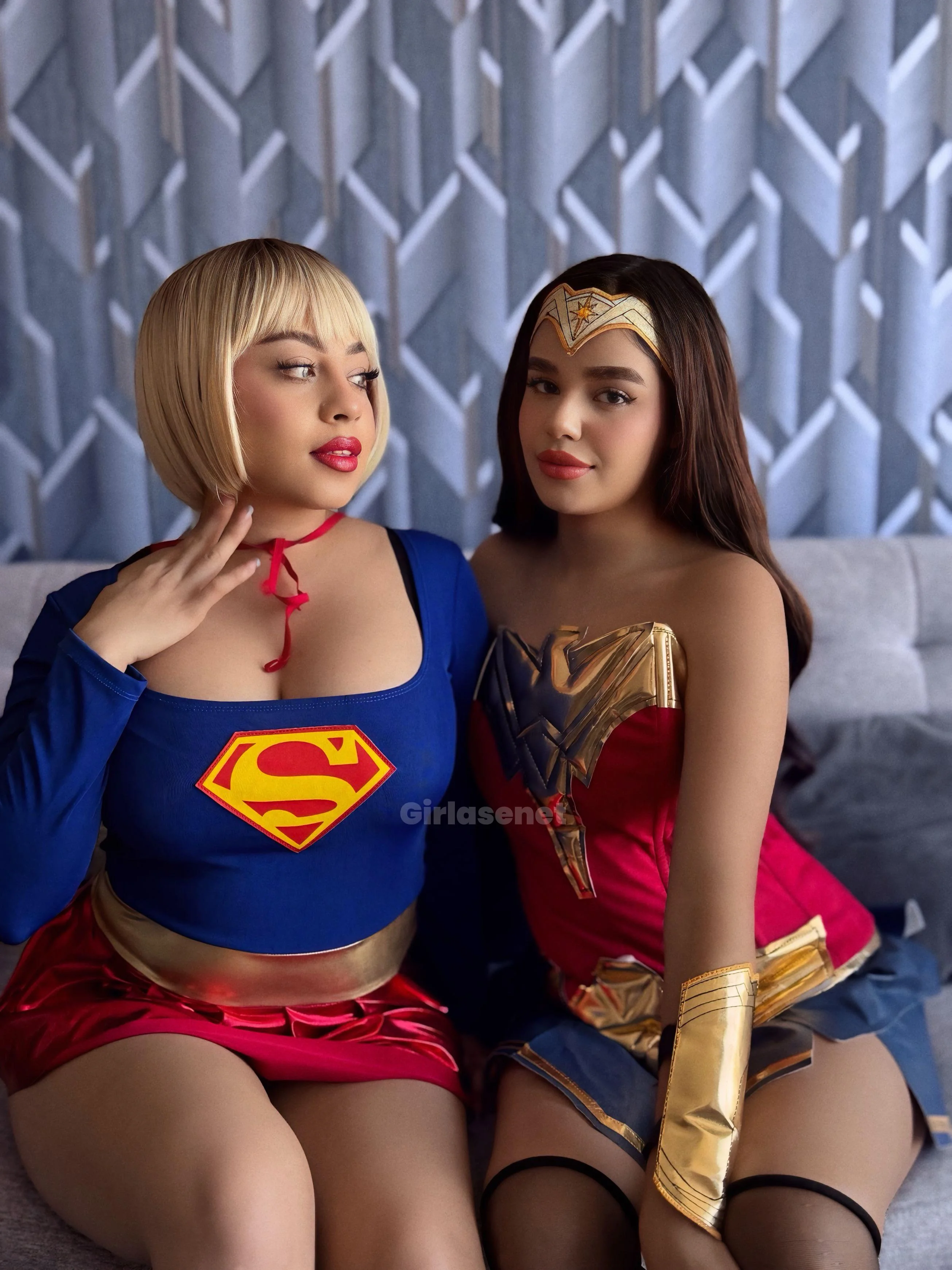 Súper girl & Wonder woman by (girlasenet & My Kitty) picture 1 of 1
